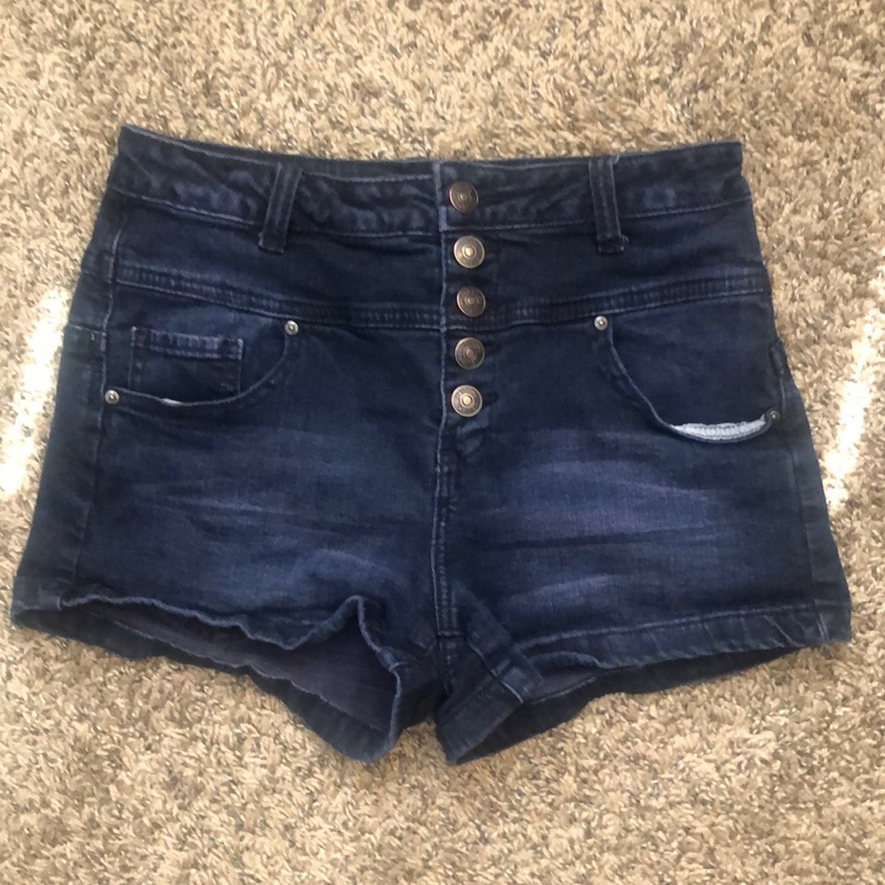 Juniors high waisted shorts